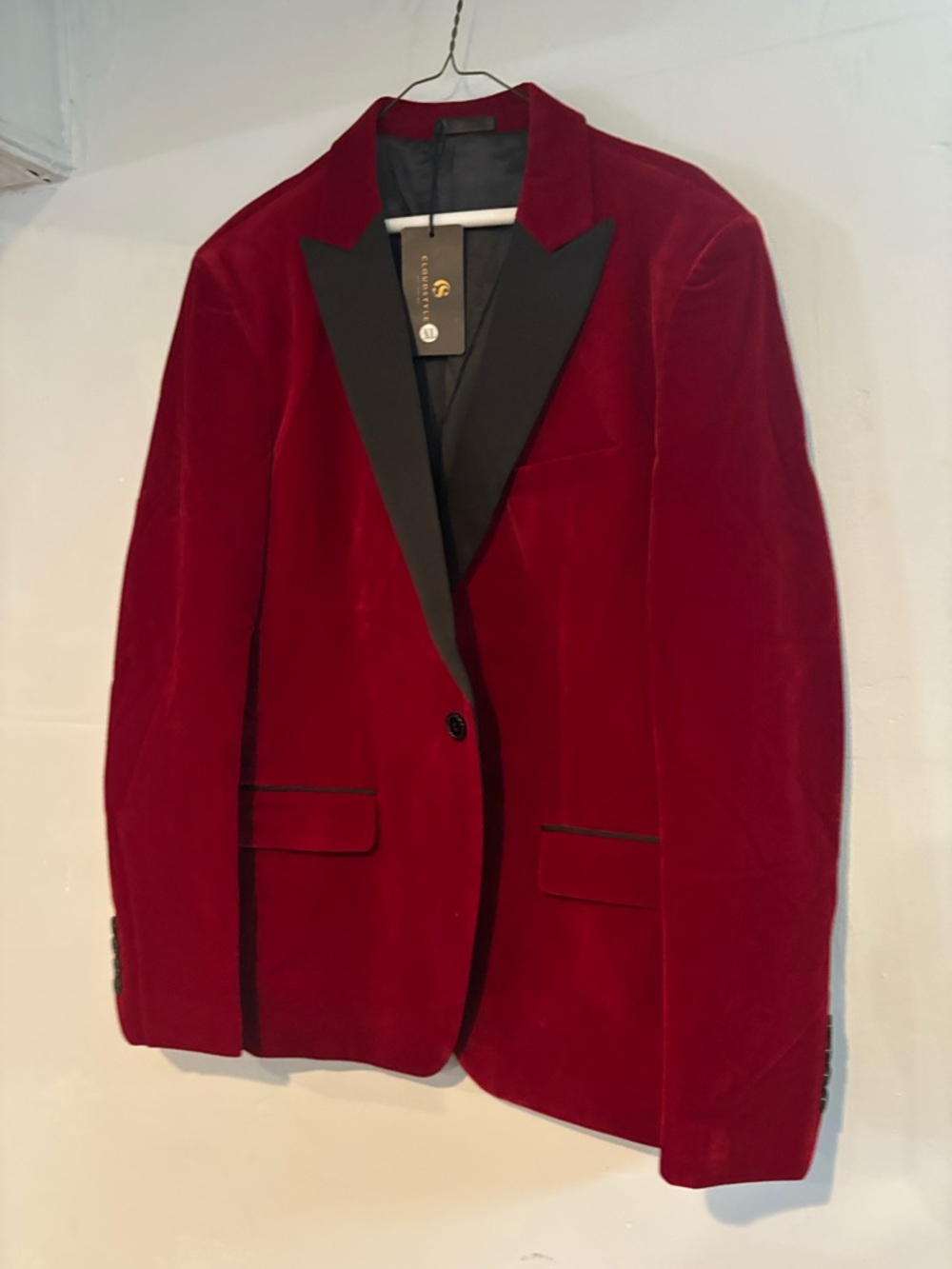 Men's Burgundy  red Velvet Blazer with Black Satin Lapel - Picture 2 of 5